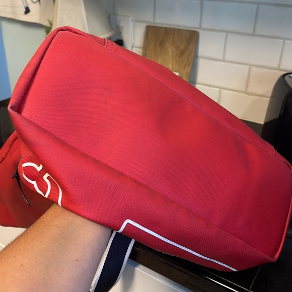 Vineyard vines “For target” red beach bag! - Picture 15 of 16